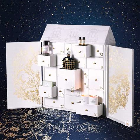 la malle des reves dior|Diptyque et Dior élèvent le calendrier de l’Avent en  .